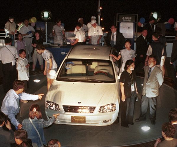 2000-the-optima-is-launched